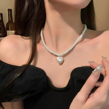 A52E Stylish Heart Pendant Necklace Charm Beautiful Pearls Neck Chain Accessory