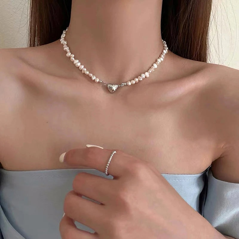 Fashion Pearl Chain Choker Necklace for Women Girls 2022 Trend Jewelry Heart Pendant Necklace Bridal Engagement